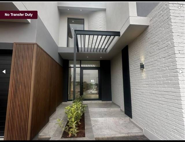 4 BEDROOM HOUSE FOR SALE IN MIDSTREAM ESTATE